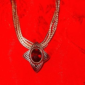 STUNNING VINTAGE AVON NECK & EARING SET